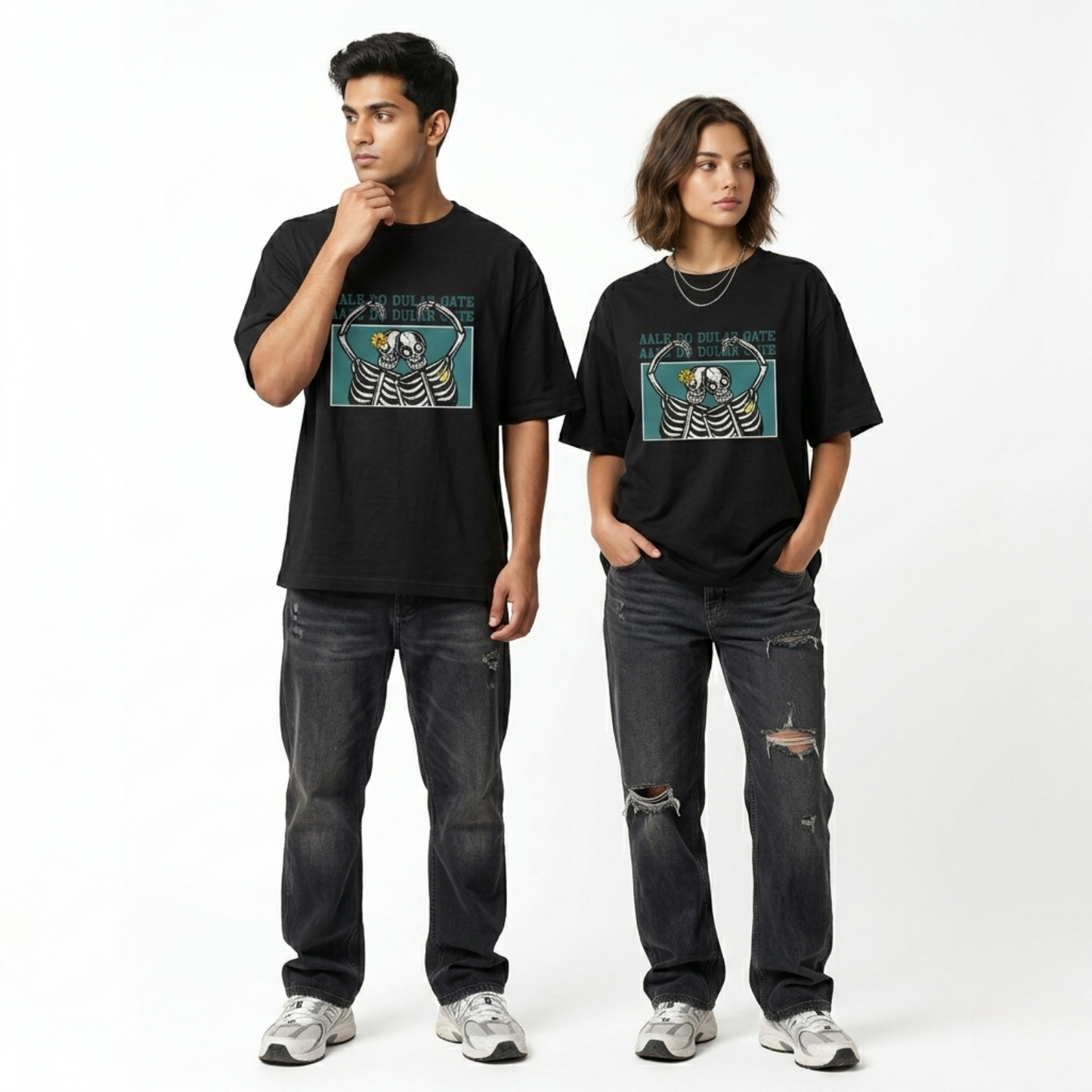 Aale Do Dular Gate Oversized Tee — Black